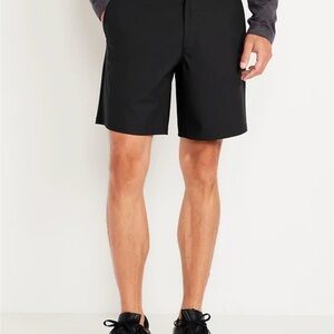 Old Navy Men's Tech Chino Hybrid Shorts 8in